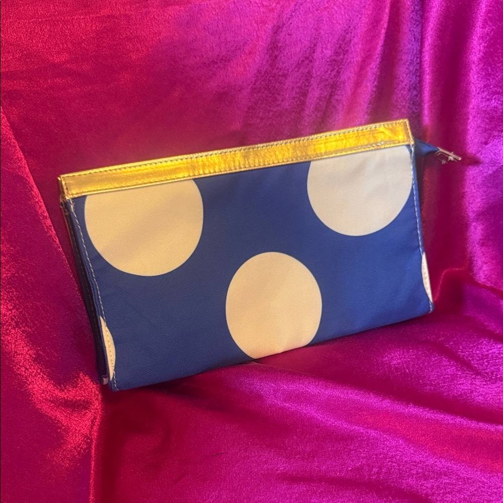 Elizabeth Arden, new Blue and Gold Polka Dot Cosmetics case